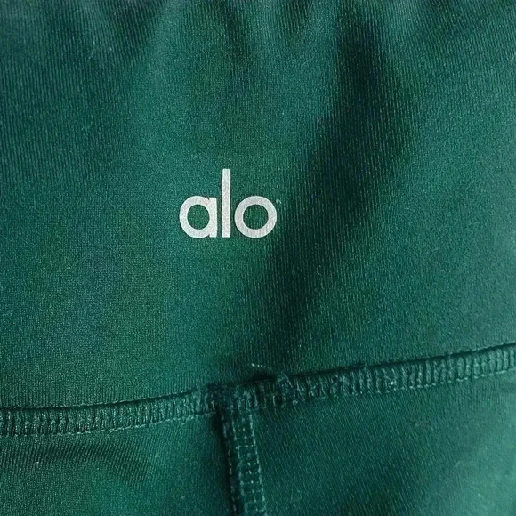 Alo Yoga Green Leggings - Picture 7 of 10